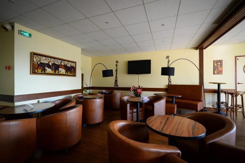 Logis Hotel Restaurant Le Sainte Mere Esterno foto